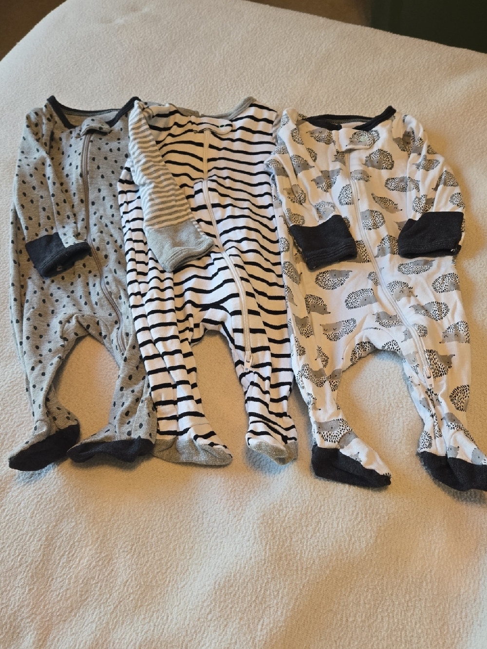 cloud island Neutral Gray & White Footed Sleepers - Set of 3